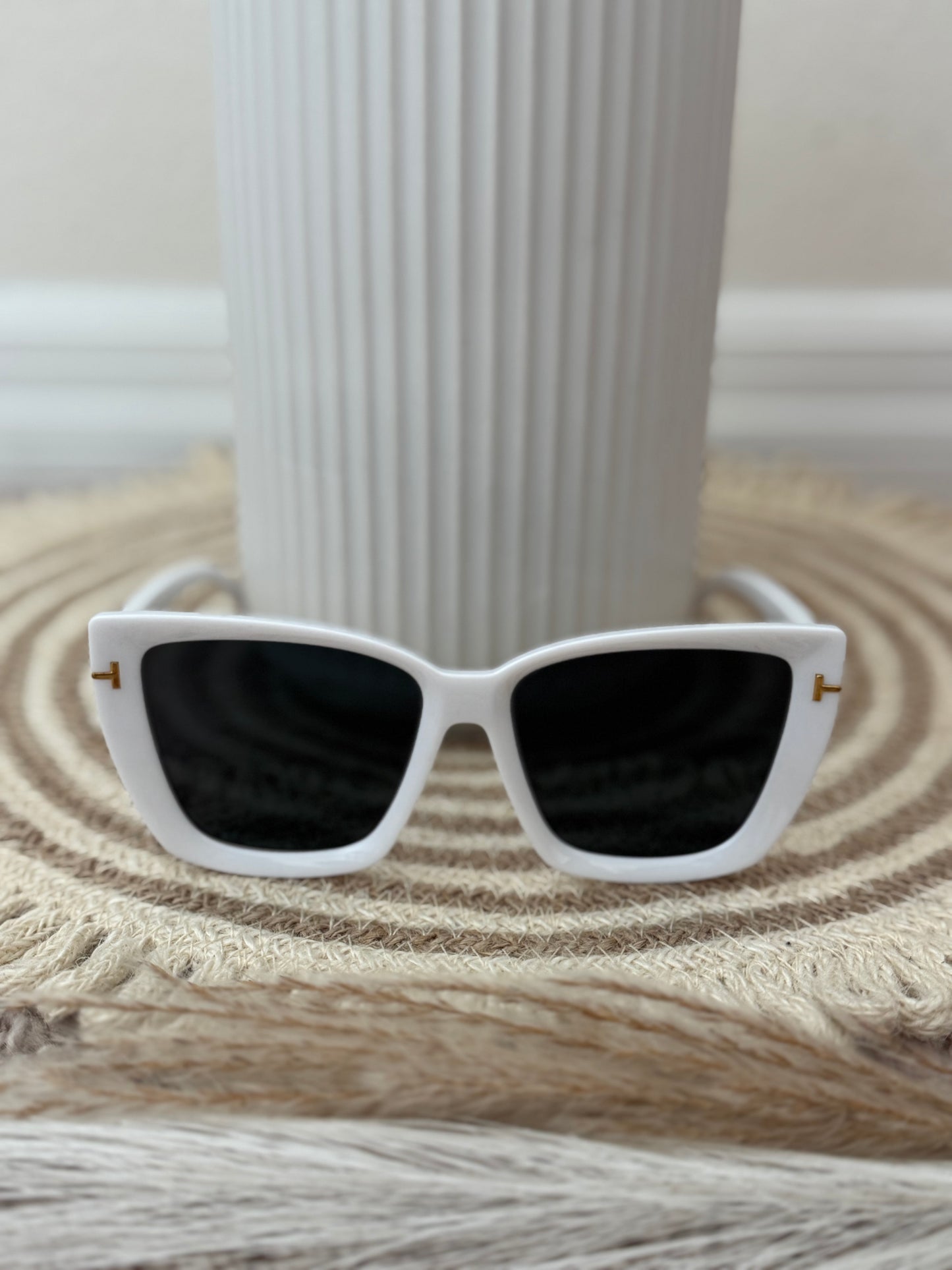 gafas de sol blancas